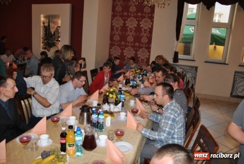 Zdjęcie w galerii na portalu naszraciborz.pl: Uczestnicy Warsztatów Terapii Zajęciowej świętowali Andrzejki wiadomości z regionu