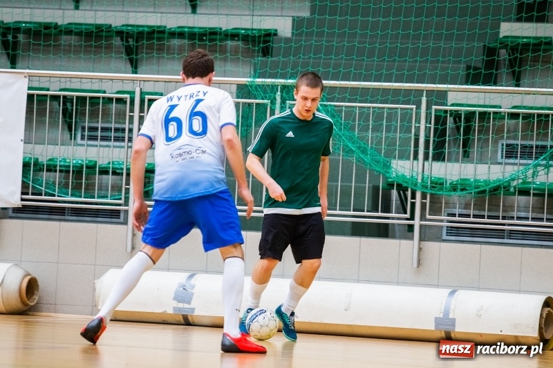 Zdjęcie w galerii na portalu naszraciborz.pl: Piątek z Halową Ligą Piłki Nożnej wiadomości z regionu
