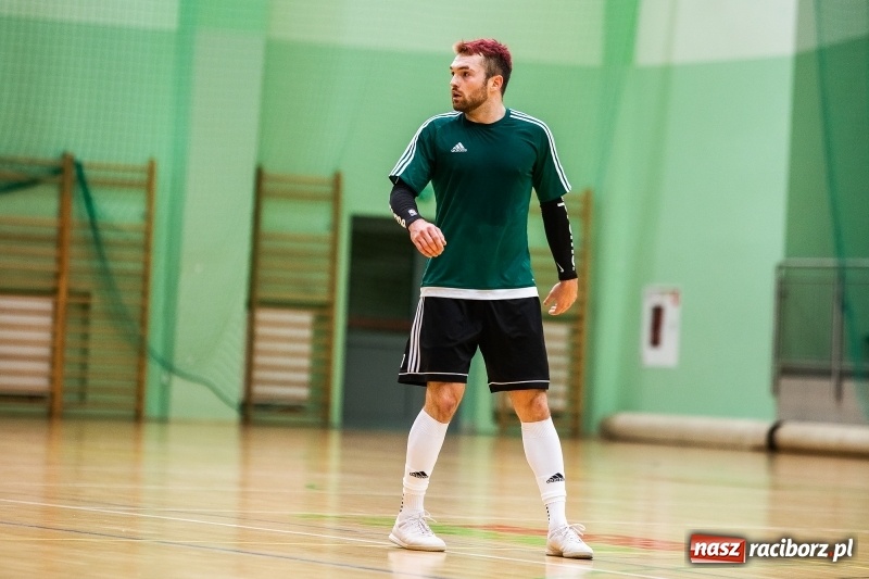 Zdjęcie w galerii na portalu naszraciborz.pl: Piątek z Halową Ligą Piłki Nożnej wiadomości z regionu