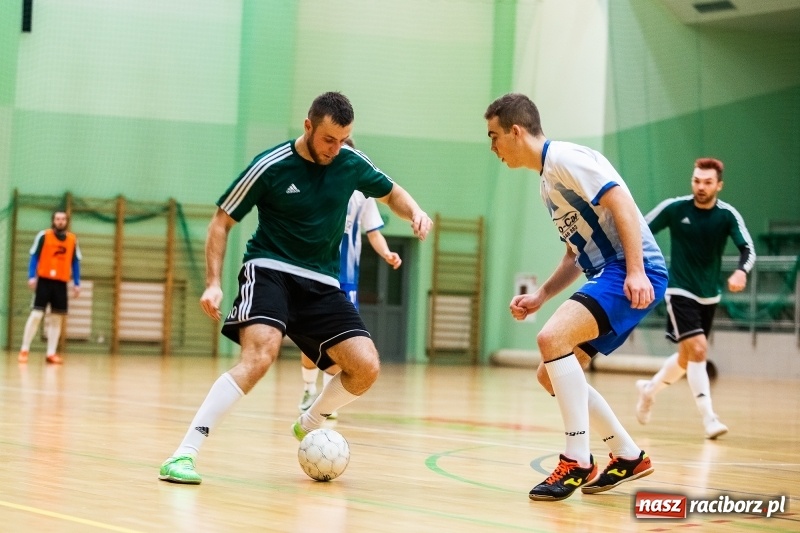 Zdjęcie w galerii na portalu naszraciborz.pl: Piątek z Halową Ligą Piłki Nożnej wiadomości z regionu