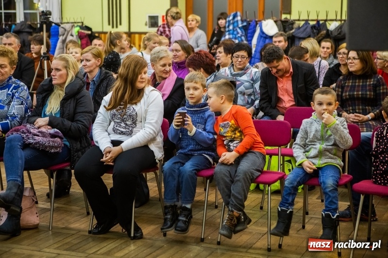 Zdjęcie w galerii na portalu naszraciborz.pl: Podsumowanie projektu Zapomniany świat starych bajek w DK Borucin wiadomości z regionu