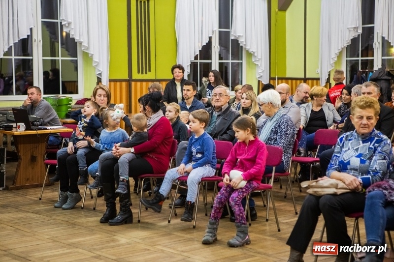 Zdjęcie w galerii na portalu naszraciborz.pl: Podsumowanie projektu Zapomniany świat starych bajek w DK Borucin wiadomości z regionu