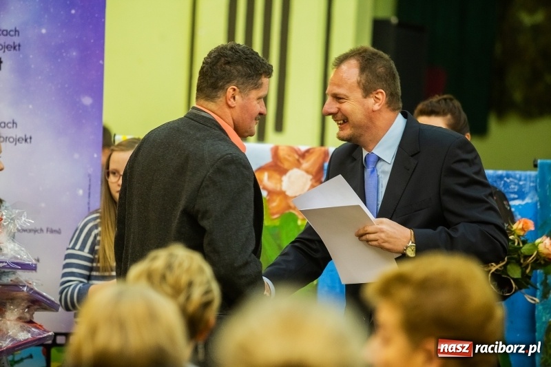 Zdjęcie w galerii na portalu naszraciborz.pl: Podsumowanie projektu Zapomniany świat starych bajek w DK Borucin wiadomości z regionu