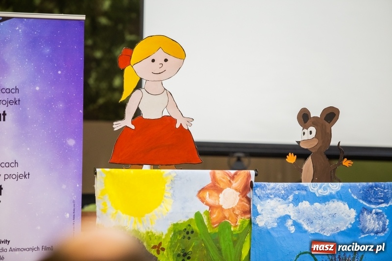 Zdjęcie w galerii na portalu naszraciborz.pl: Podsumowanie projektu Zapomniany świat starych bajek w DK Borucin wiadomości z regionu