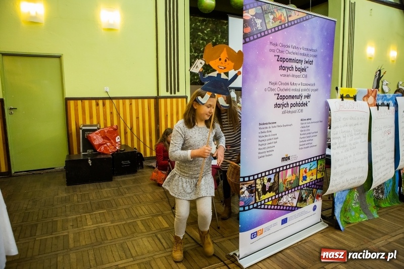 Zdjęcie w galerii na portalu naszraciborz.pl: Podsumowanie projektu Zapomniany świat starych bajek w DK Borucin wiadomości z regionu