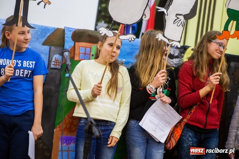 Zdjęcie w galerii na portalu naszraciborz.pl: Podsumowanie projektu Zapomniany świat starych bajek w DK Borucin wiadomości z regionu