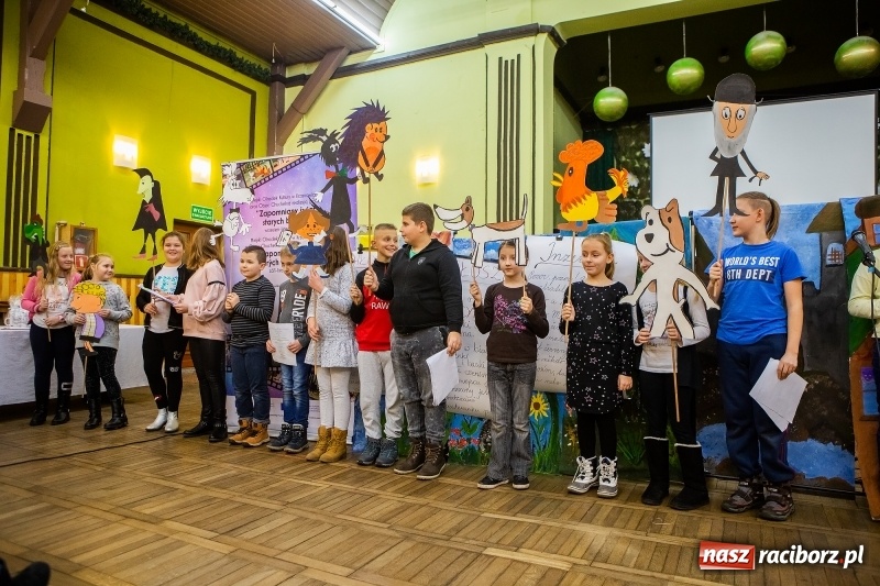 Zdjęcie w galerii na portalu naszraciborz.pl: Podsumowanie projektu Zapomniany świat starych bajek w DK Borucin wiadomości z regionu
