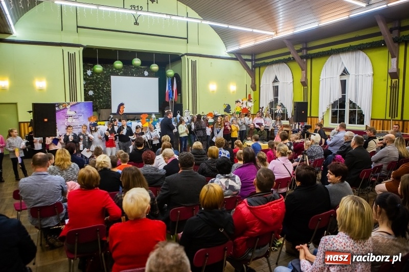 Zdjęcie w galerii na portalu naszraciborz.pl: Podsumowanie projektu Zapomniany świat starych bajek w DK Borucin wiadomości z regionu