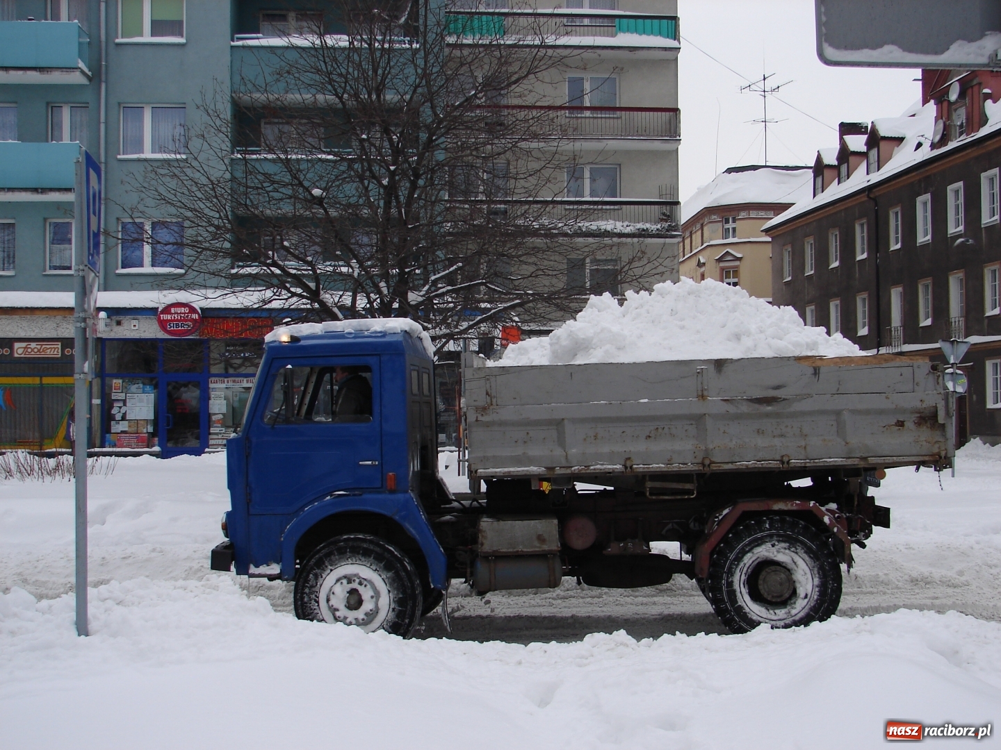 Zdjęcie w galerii na portalu naszraciborz.pl: Od dziś mamy meteorologiczną zimę. Temperatura sięgnęła -10 st. C wiadomości z regionu