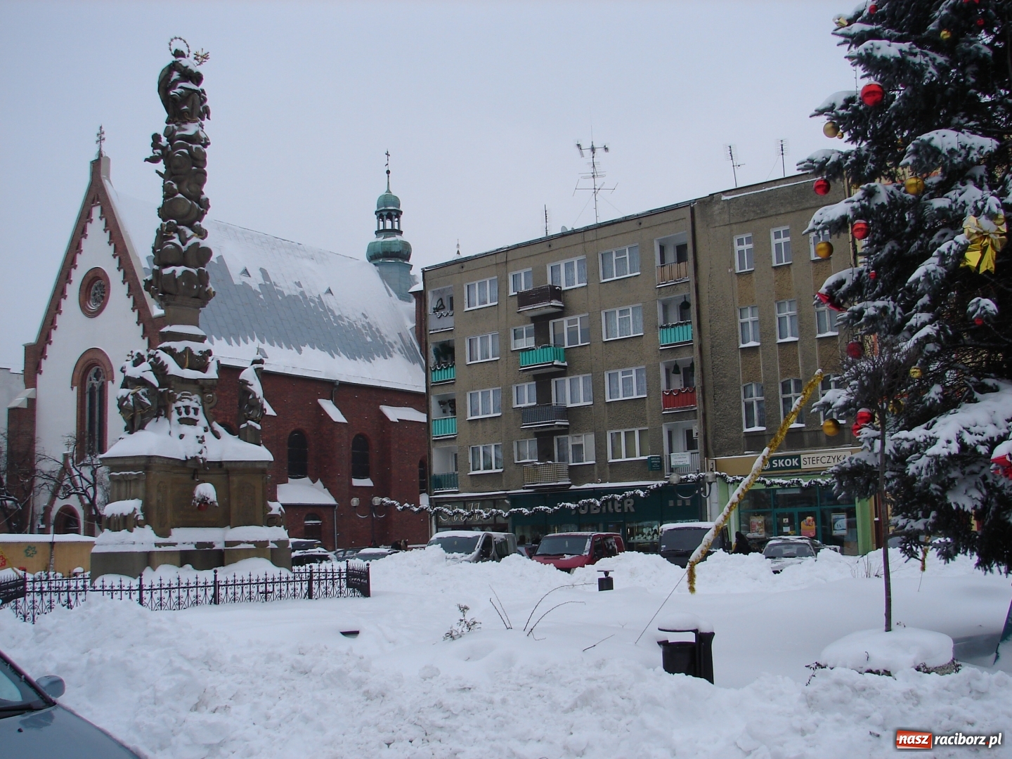 Zdjęcie w galerii na portalu naszraciborz.pl: Od dziś mamy meteorologiczną zimę. Temperatura sięgnęła -10 st. C wiadomości z regionu