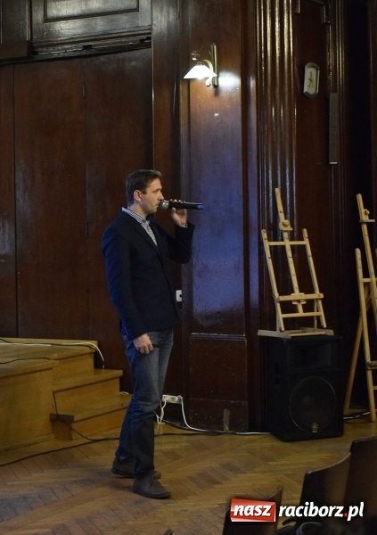 Zdjęcie w galerii na portalu naszraciborz.pl: Bezpieczeństwo w działaniu. Konferencja w I LO  wiadomości z regionu