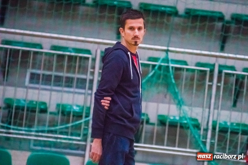 Zdjęcie w galerii na portalu naszraciborz.pl: Siatkarze Rafako pokonali MCKiS Jaworzno za trzy punkty wiadomości z regionu