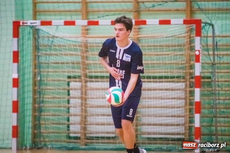 Zdjęcie w galerii na portalu naszraciborz.pl: Siatkarze Rafako pokonali MCKiS Jaworzno za trzy punkty wiadomości z regionu