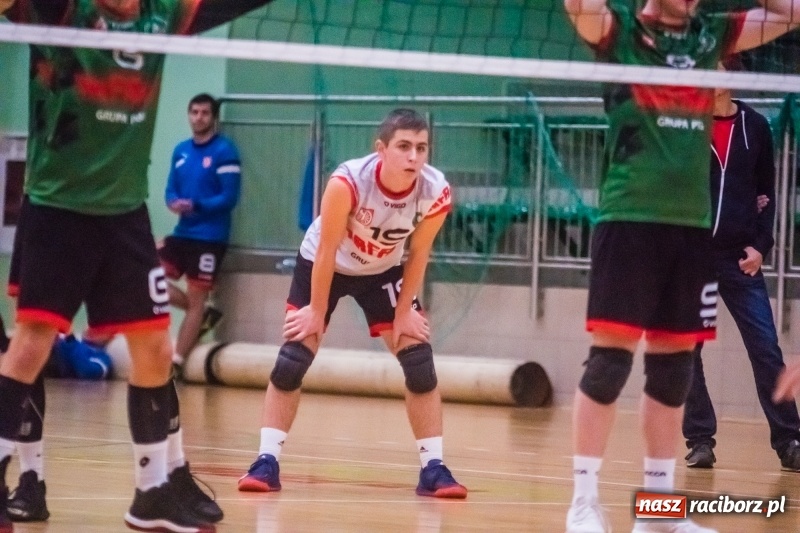Zdjęcie w galerii na portalu naszraciborz.pl: Siatkarze Rafako pokonali MCKiS Jaworzno za trzy punkty wiadomości z regionu