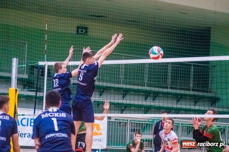 Zdjęcie w galerii na portalu naszraciborz.pl: Siatkarze Rafako pokonali MCKiS Jaworzno za trzy punkty wiadomości z regionu