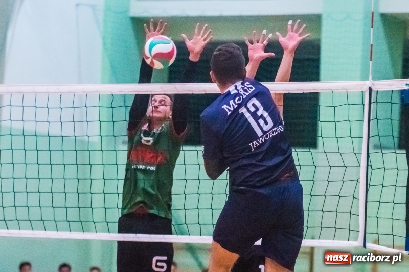 Zdjęcie w galerii na portalu naszraciborz.pl: Siatkarze Rafako pokonali MCKiS Jaworzno za trzy punkty wiadomości z regionu
