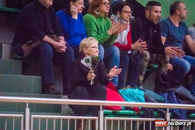 Zdjęcie w galerii na portalu naszraciborz.pl: Siatkarze Rafako pokonali MCKiS Jaworzno za trzy punkty wiadomości z regionu