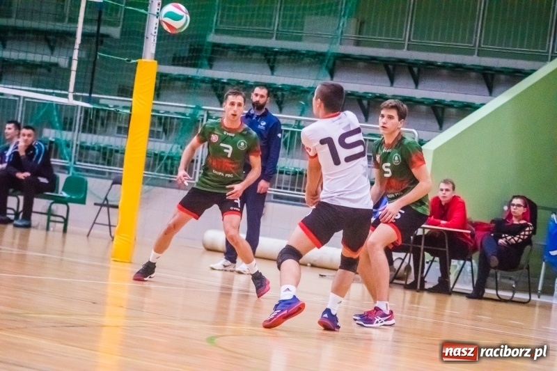 Zdjęcie w galerii na portalu naszraciborz.pl: Siatkarze Rafako pokonali MCKiS Jaworzno za trzy punkty wiadomości z regionu