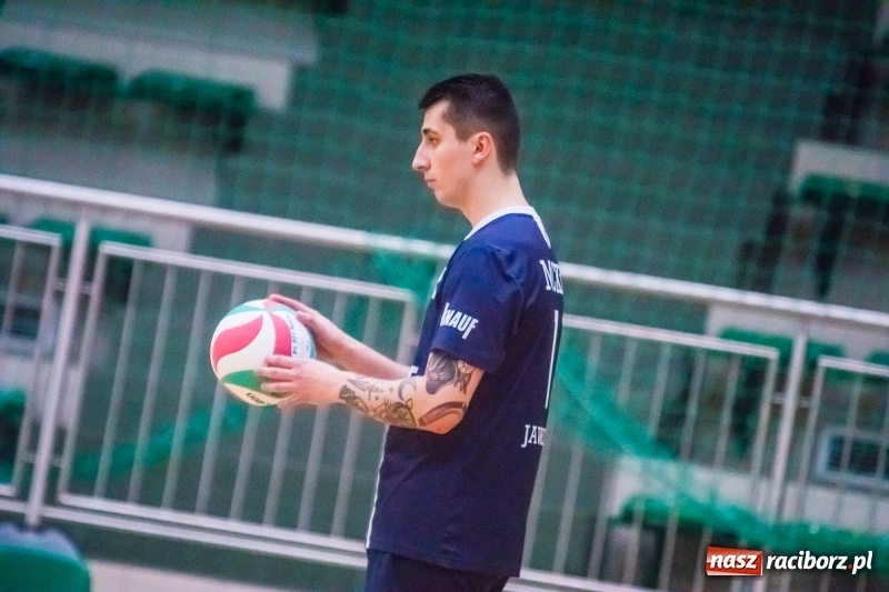 Zdjęcie w galerii na portalu naszraciborz.pl: Siatkarze Rafako pokonali MCKiS Jaworzno za trzy punkty wiadomości z regionu