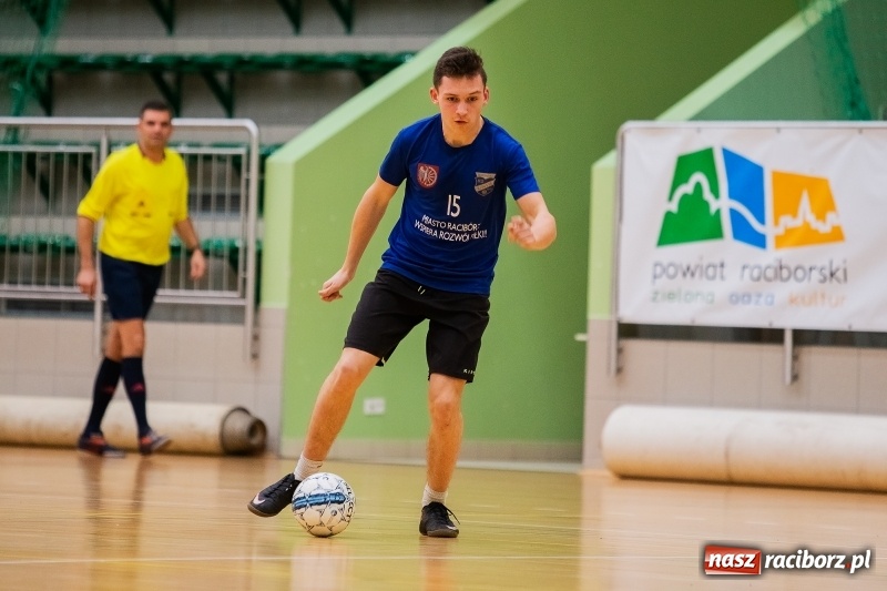 Zdjęcie w galerii na portalu naszraciborz.pl: HLPN. Grała I i II liga. Zwycięstwa ŁU-BU-DU i Instal-Tech wiadomości z regionu