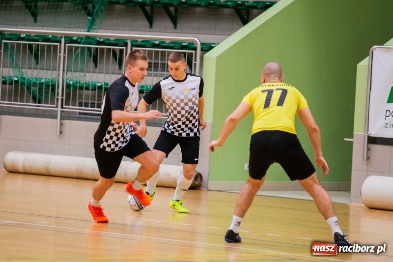 Zdjęcie w galerii na portalu naszraciborz.pl: HLPN. Grała I i II liga. Zwycięstwa ŁU-BU-DU i Instal-Tech wiadomości z regionu