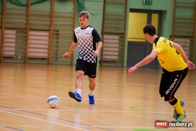 Zdjęcie w galerii na portalu naszraciborz.pl: HLPN. Grała I i II liga. Zwycięstwa ŁU-BU-DU i Instal-Tech wiadomości z regionu