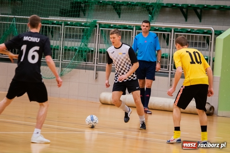 Zdjęcie w galerii na portalu naszraciborz.pl: HLPN. Grała I i II liga. Zwycięstwa ŁU-BU-DU i Instal-Tech wiadomości z regionu