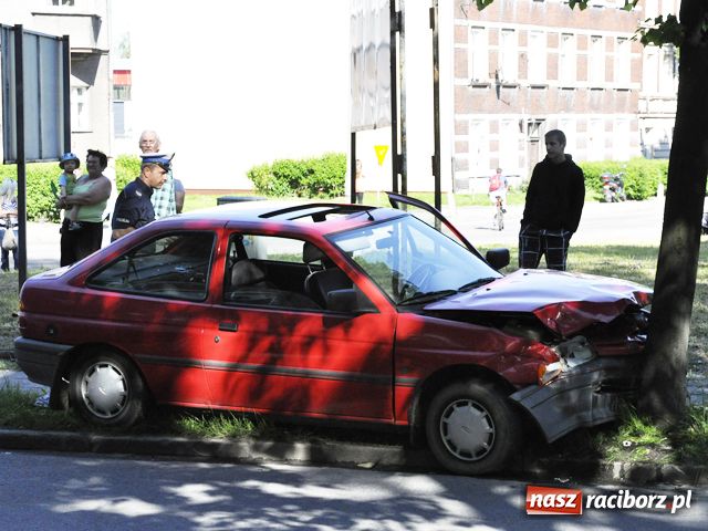 Zdjęcie w galerii na portalu naszraciborz.pl: Groźny wypadek przy więzieniu wiadomości z regionu