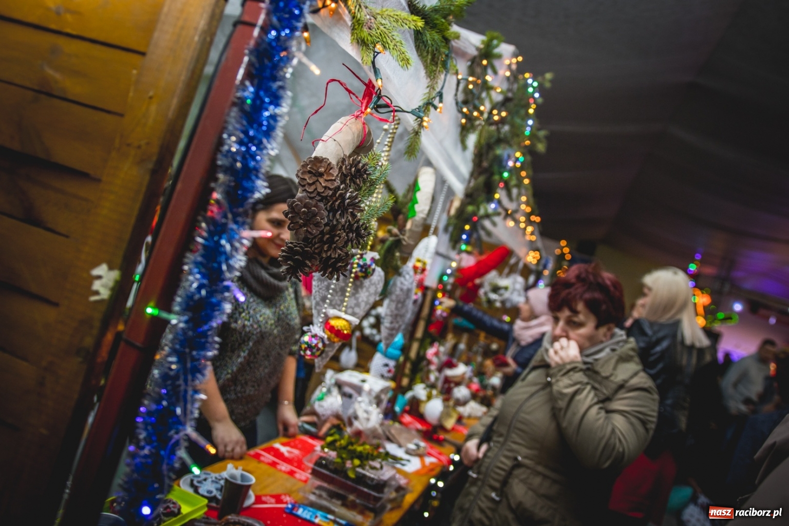 Zdjęcie w galerii na portalu naszraciborz.pl: Bożonarodzeniowy kiermasz w Pietrowicach Wielkich FOTO i WIDEO  wiadomości z regionu