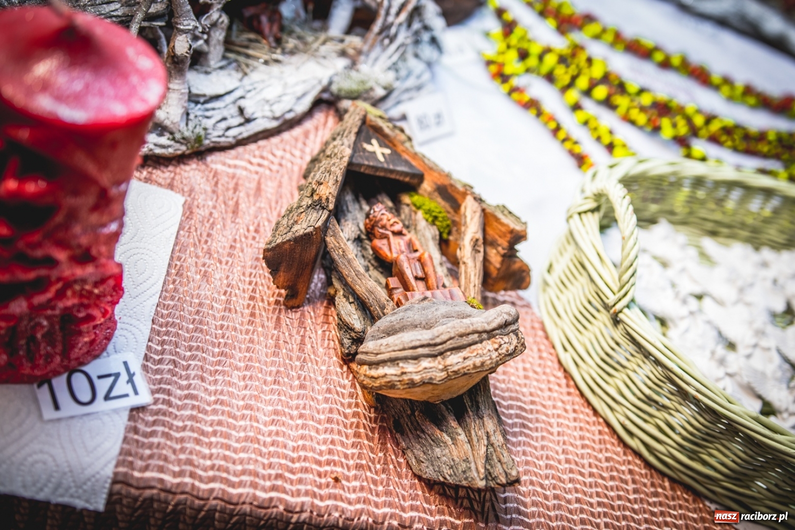 Zdjęcie w galerii na portalu naszraciborz.pl: Bożonarodzeniowy kiermasz w Pietrowicach Wielkich FOTO i WIDEO  wiadomości z regionu