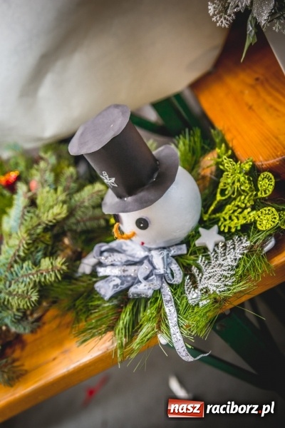 Zdjęcie w galerii na portalu naszraciborz.pl: Bożonarodzeniowy kiermasz w Pietrowicach Wielkich FOTO i WIDEO  wiadomości z regionu