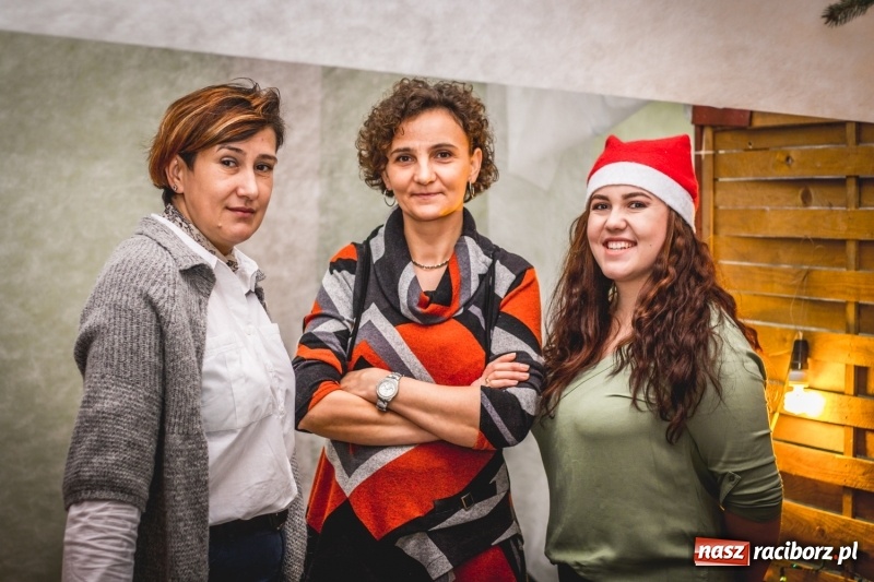 Zdjęcie w galerii na portalu naszraciborz.pl: Bożonarodzeniowy kiermasz w Pietrowicach Wielkich FOTO i WIDEO  wiadomości z regionu