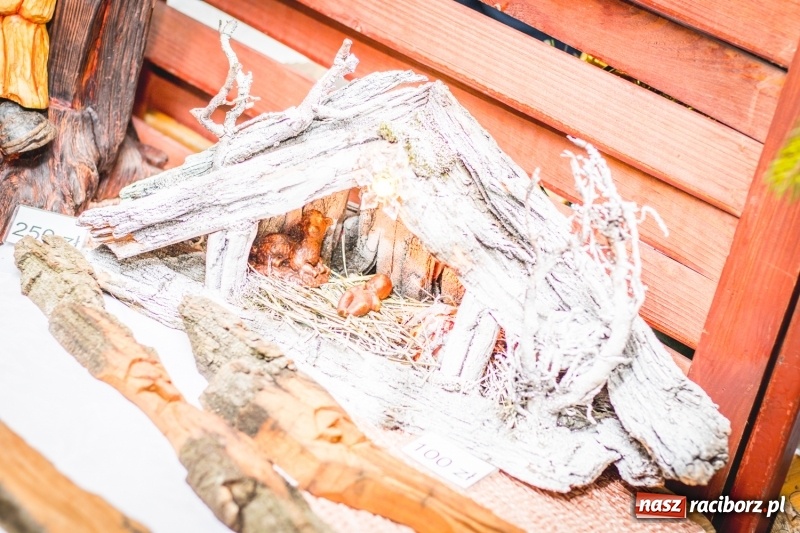 Zdjęcie w galerii na portalu naszraciborz.pl: Bożonarodzeniowy kiermasz w Pietrowicach Wielkich FOTO i WIDEO  wiadomości z regionu