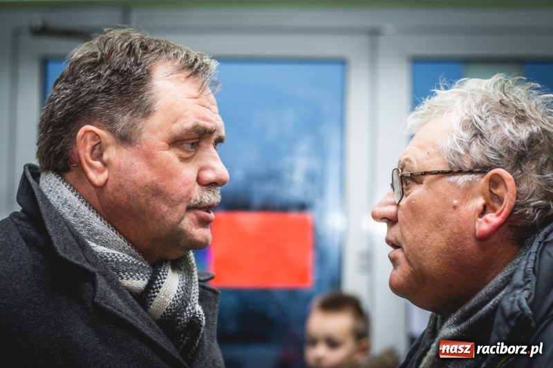 Zdjęcie w galerii na portalu naszraciborz.pl: Bożonarodzeniowy kiermasz w Pietrowicach Wielkich FOTO i WIDEO  wiadomości z regionu