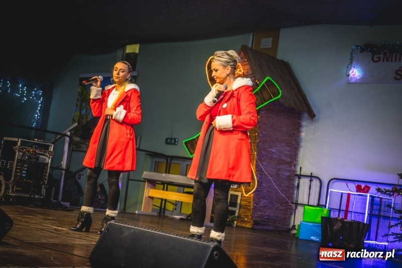 Zdjęcie w galerii na portalu naszraciborz.pl: Bożonarodzeniowy kiermasz w Pietrowicach Wielkich FOTO i WIDEO  wiadomości z regionu