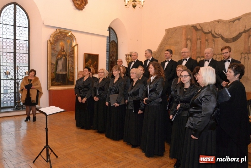 Zdjęcie w galerii na portalu naszraciborz.pl: Na sakralną nutę w raciborskim Muzeum  wiadomości z regionu
