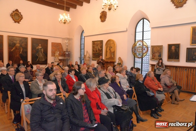 Zdjęcie w galerii na portalu naszraciborz.pl: Na sakralną nutę w raciborskim Muzeum  wiadomości z regionu