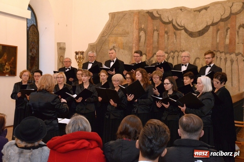 Zdjęcie w galerii na portalu naszraciborz.pl: Na sakralną nutę w raciborskim Muzeum  wiadomości z regionu