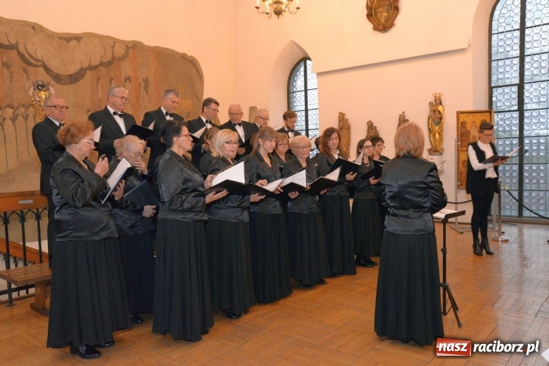 Zdjęcie w galerii na portalu naszraciborz.pl: Na sakralną nutę w raciborskim Muzeum  wiadomości z regionu
