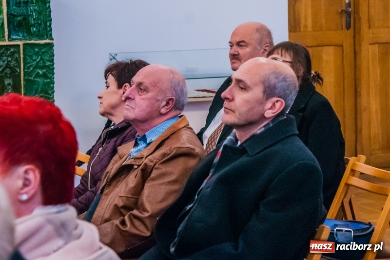 Zdjęcie w galerii na portalu naszraciborz.pl: Na sakralną nutę w raciborskim Muzeum  wiadomości z regionu