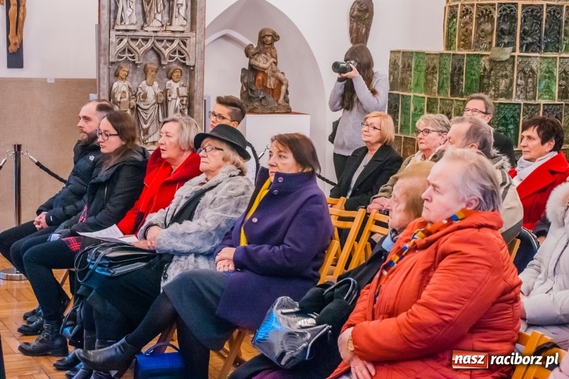 Zdjęcie w galerii na portalu naszraciborz.pl: Na sakralną nutę w raciborskim Muzeum  wiadomości z regionu