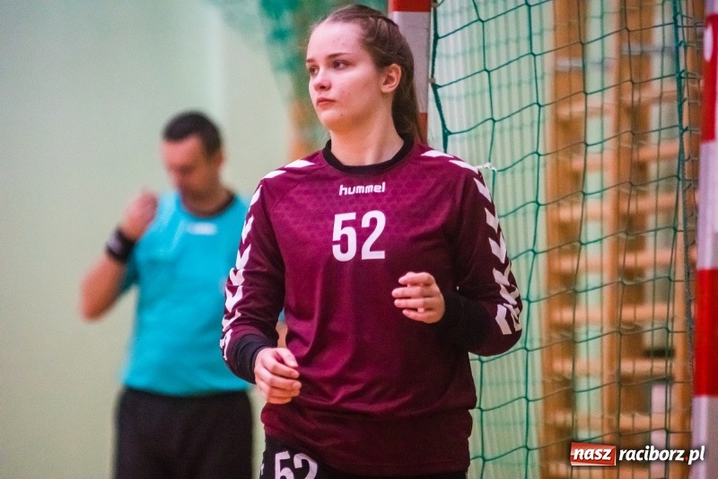 Zdjęcie w galerii na portalu naszraciborz.pl: Piłka ręczna. Cracovia za silna dla Pietrowic wiadomości z regionu