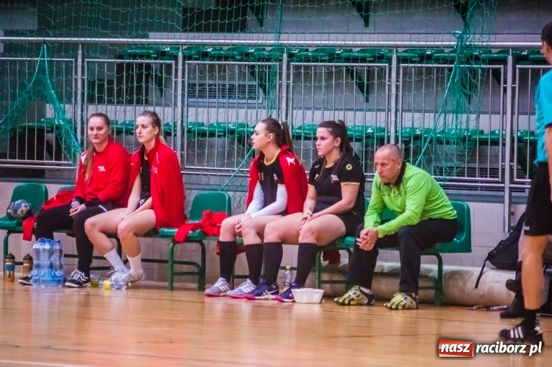 Zdjęcie w galerii na portalu naszraciborz.pl: Piłka ręczna. Cracovia za silna dla Pietrowic wiadomości z regionu