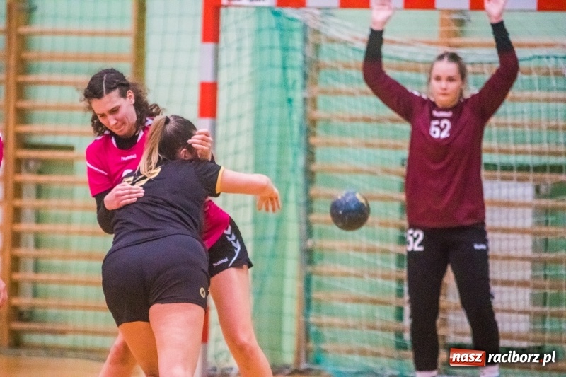 Zdjęcie w galerii na portalu naszraciborz.pl: Piłka ręczna. Cracovia za silna dla Pietrowic wiadomości z regionu