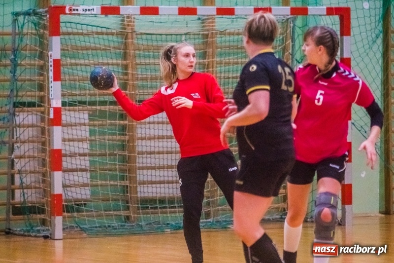 Zdjęcie w galerii na portalu naszraciborz.pl: Piłka ręczna. Cracovia za silna dla Pietrowic wiadomości z regionu