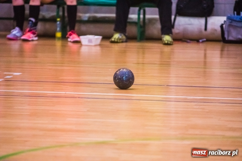 Zdjęcie w galerii na portalu naszraciborz.pl: Piłka ręczna. Cracovia za silna dla Pietrowic wiadomości z regionu