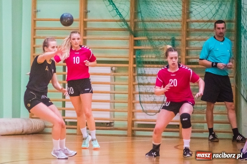 Zdjęcie w galerii na portalu naszraciborz.pl: Piłka ręczna. Cracovia za silna dla Pietrowic wiadomości z regionu