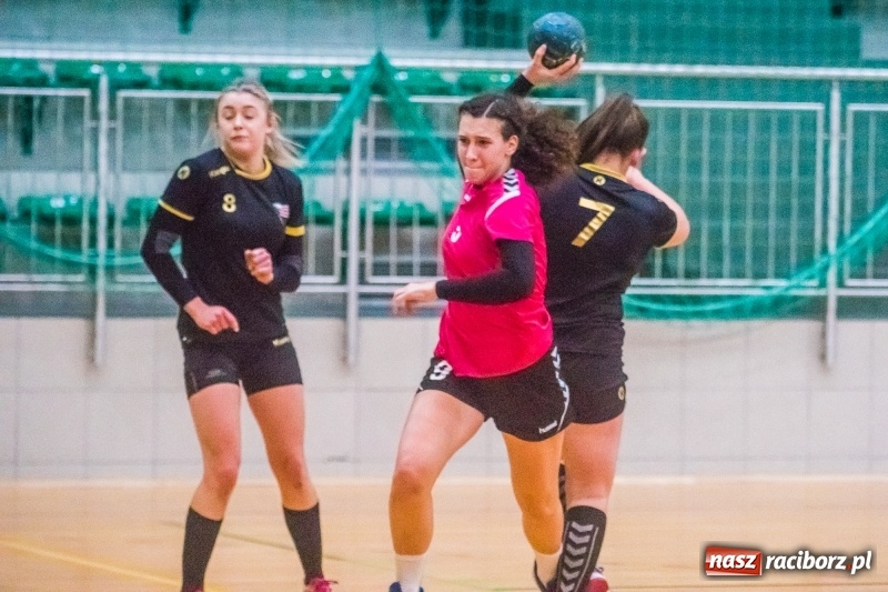 Zdjęcie w galerii na portalu naszraciborz.pl: Piłka ręczna. Cracovia za silna dla Pietrowic wiadomości z regionu