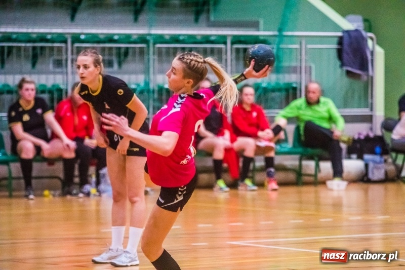 Zdjęcie w galerii na portalu naszraciborz.pl: Piłka ręczna. Cracovia za silna dla Pietrowic wiadomości z regionu