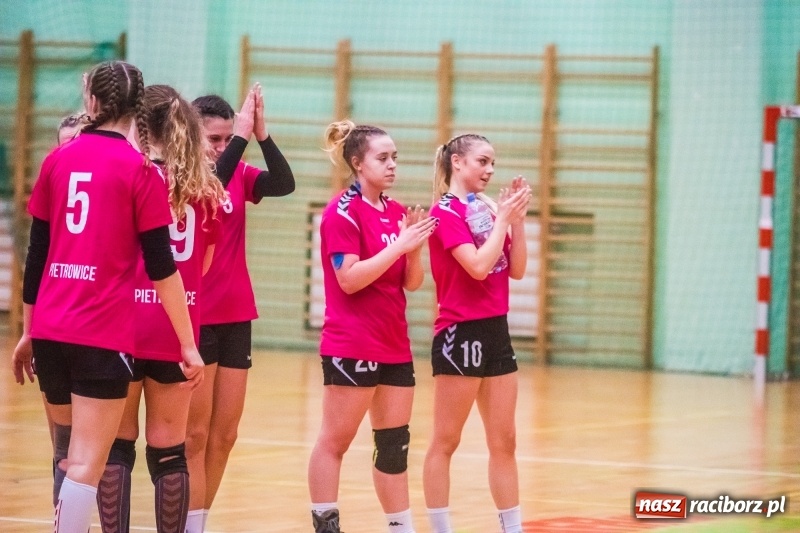 Zdjęcie w galerii na portalu naszraciborz.pl: Piłka ręczna. Cracovia za silna dla Pietrowic wiadomości z regionu
